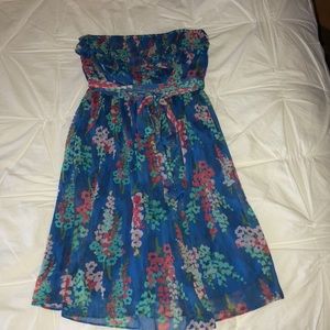 SALE✨✨Forever 21 strapless dress